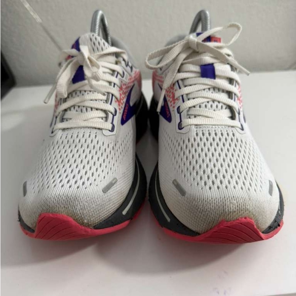 Brooks ghost 14 Women's Athletic Shoes - White and Pink - Picture 5 of 8